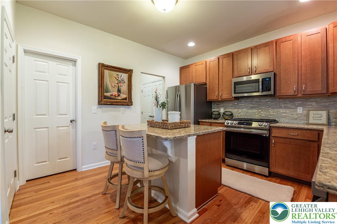 4486 Cottonwood Drive