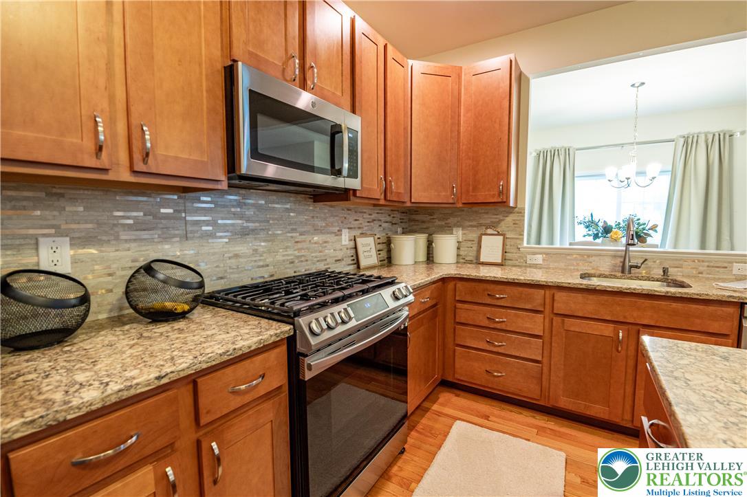 4486 Cottonwood Drive