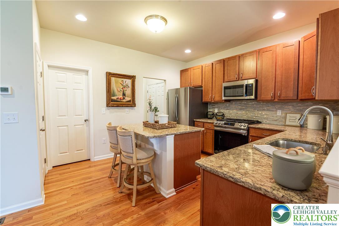 4486 Cottonwood Drive