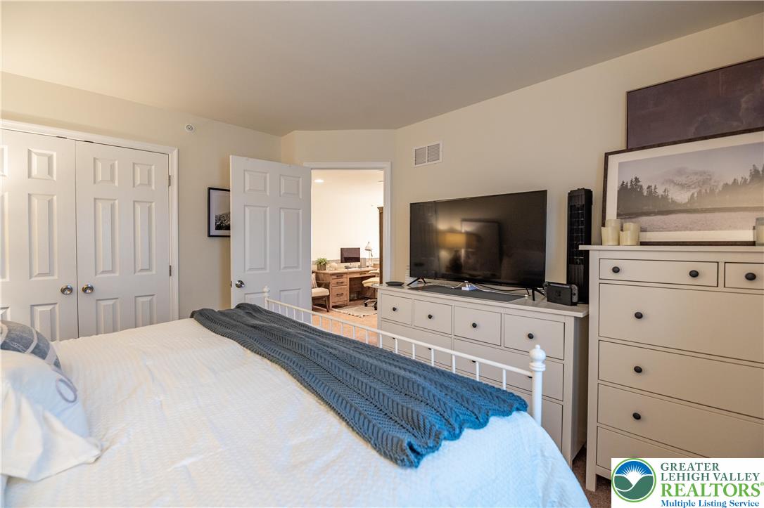 4486 Cottonwood Drive