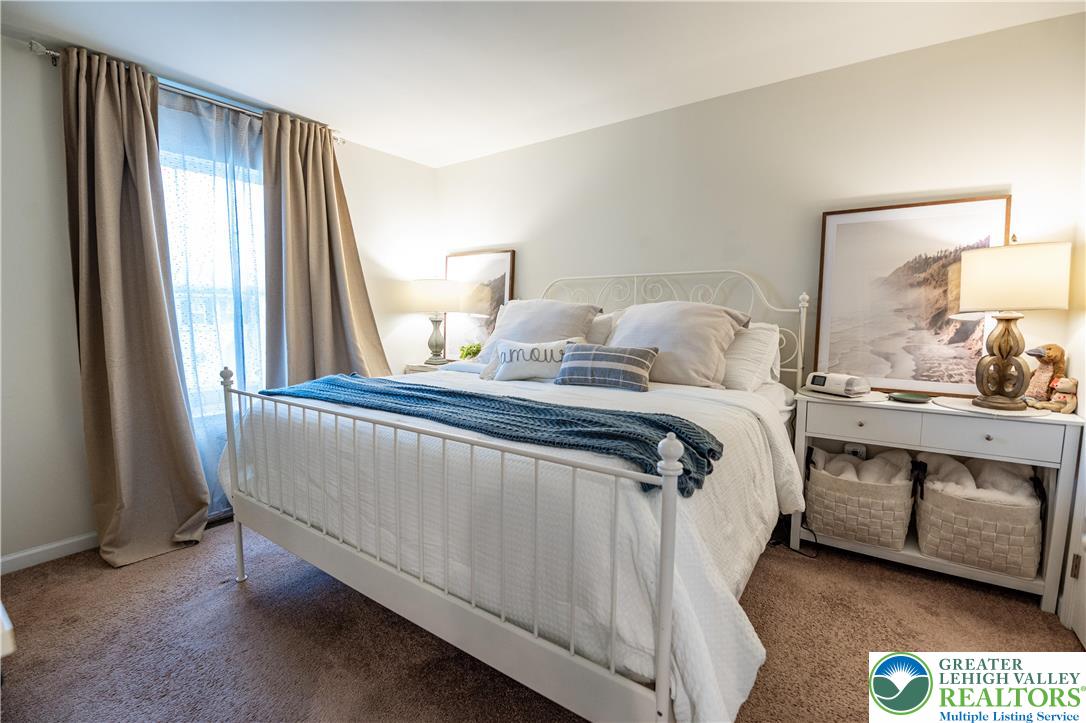 4486 Cottonwood Drive