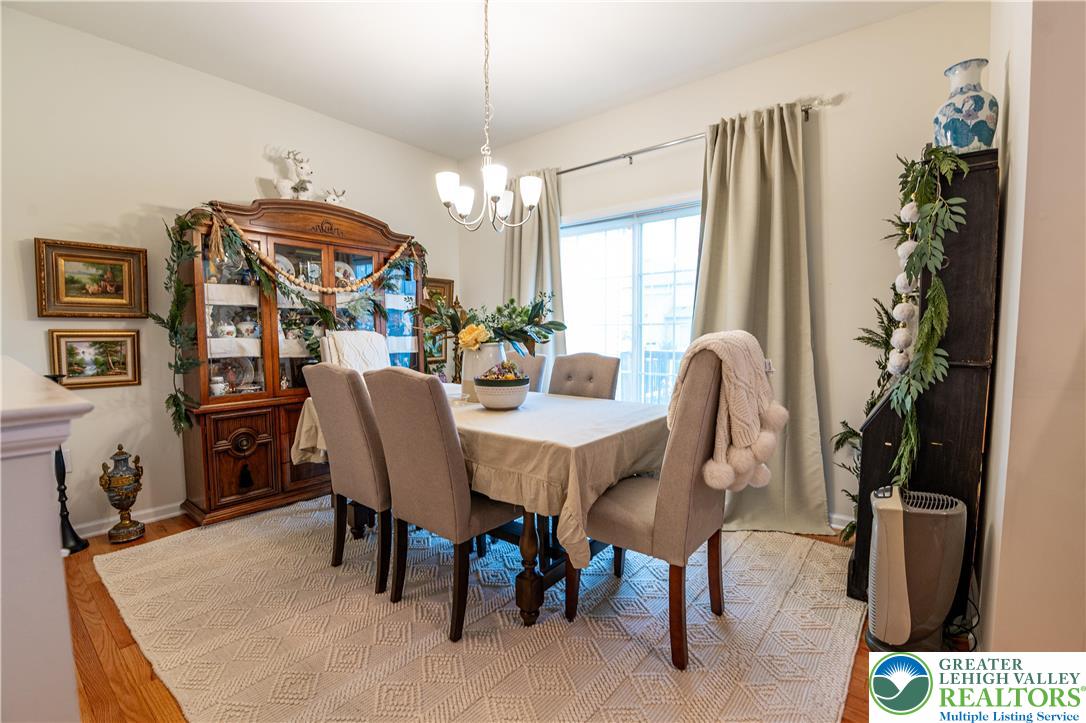 4486 Cottonwood Drive