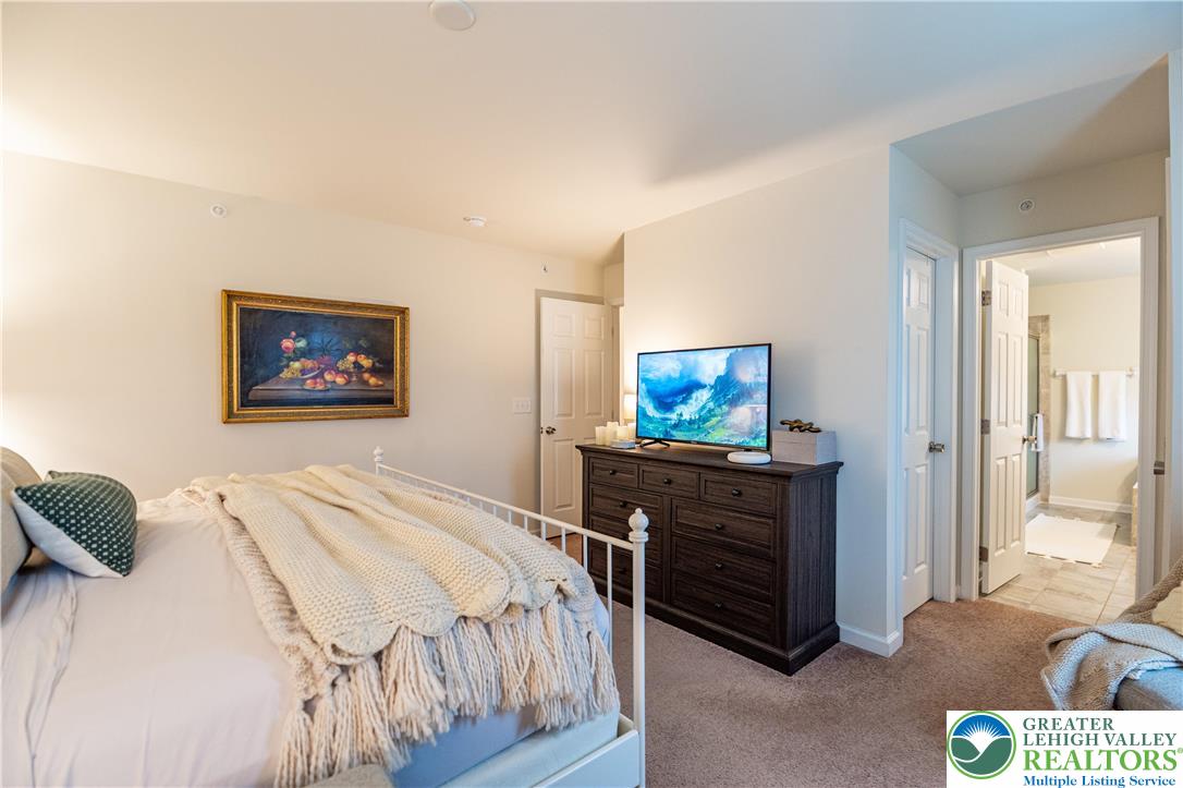 4486 Cottonwood Drive