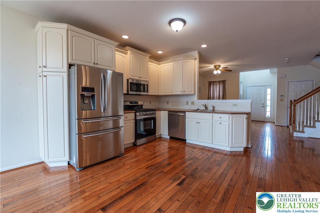 5811 Fresh Meadow Drive