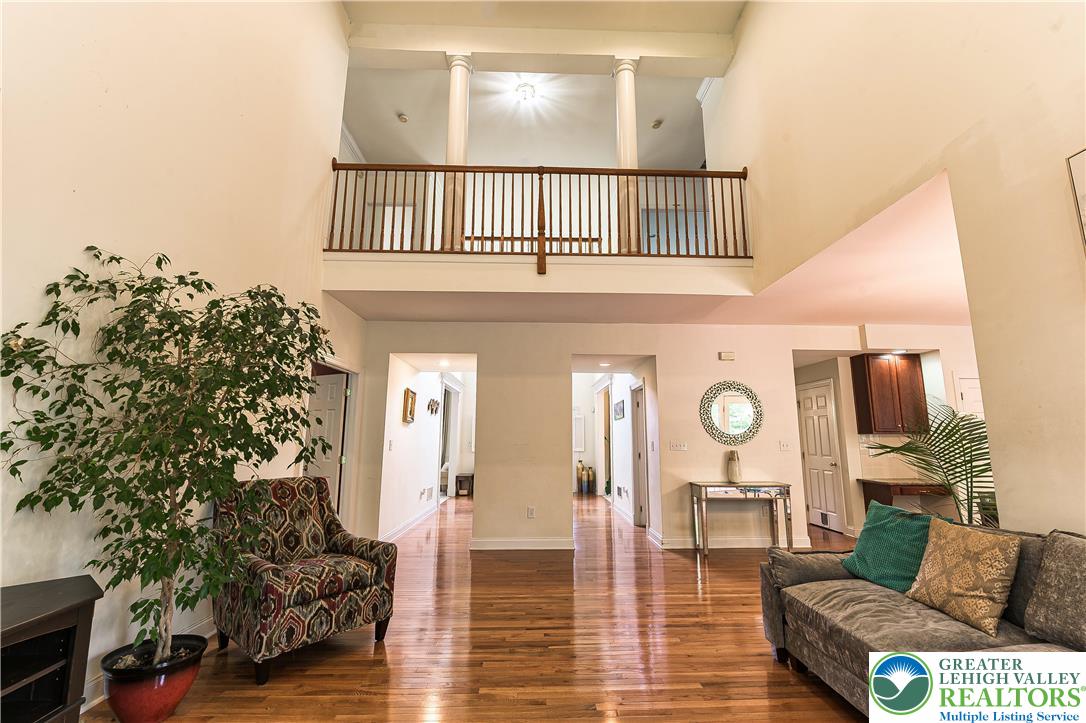 255 Rising Meadow Way