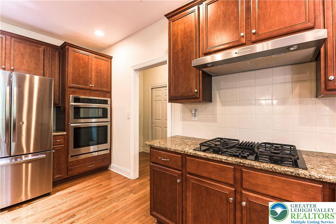 255 Rising Meadow Way