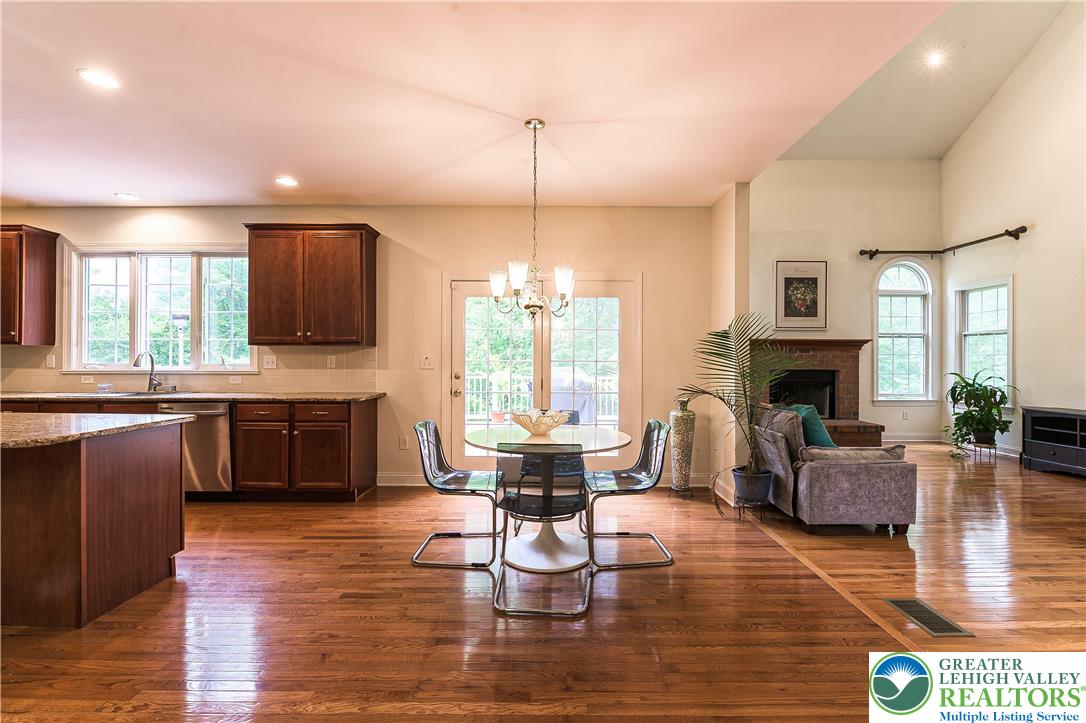 255 Rising Meadow Way