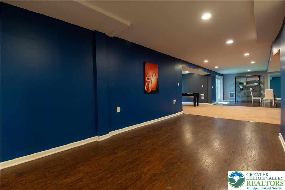 255 Rising Meadow Way