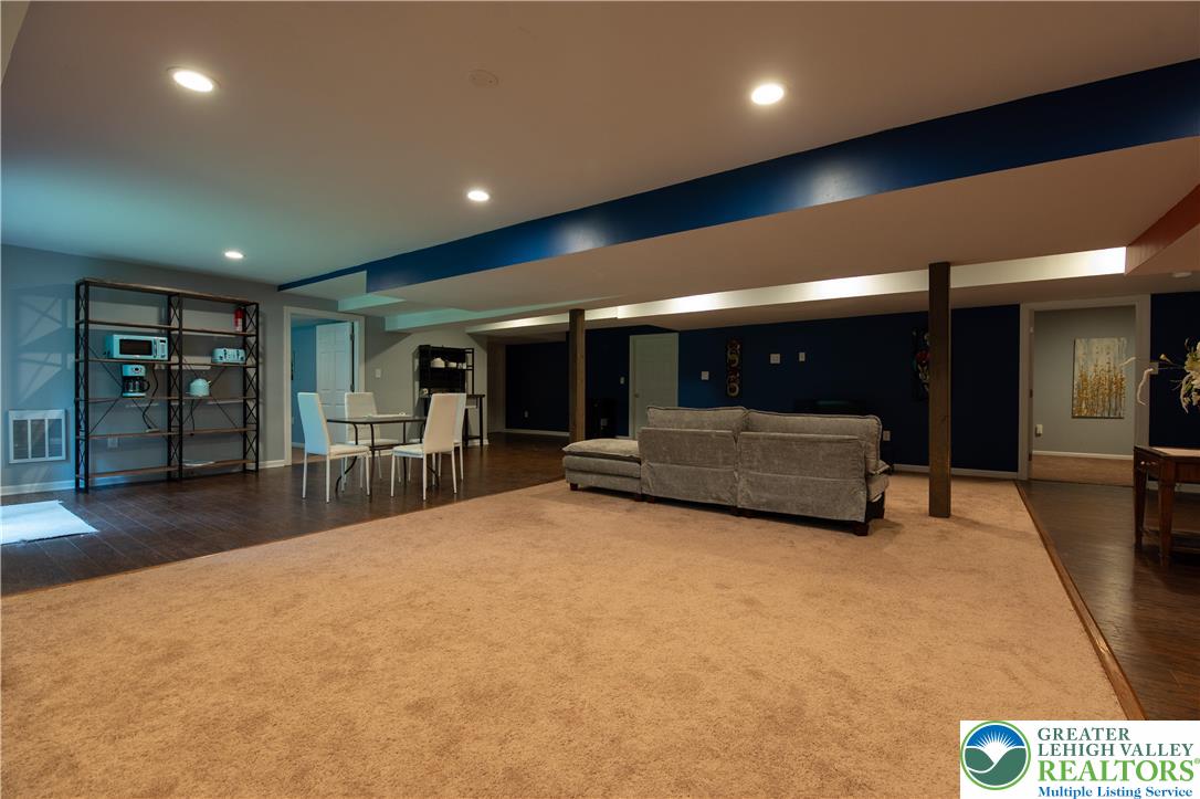 255 Rising Meadow Way