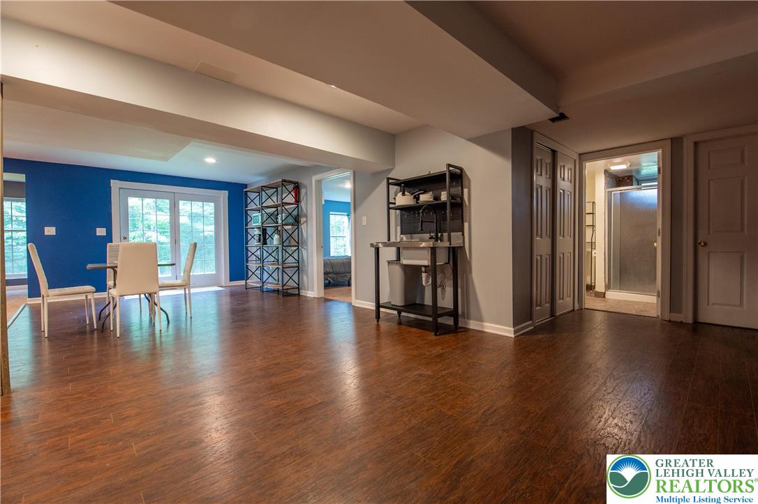 255 Rising Meadow Way