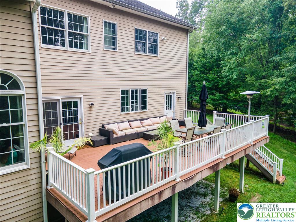 255 Rising Meadow Way