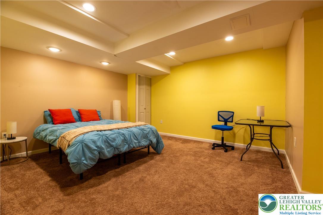 255 Rising Meadow Way