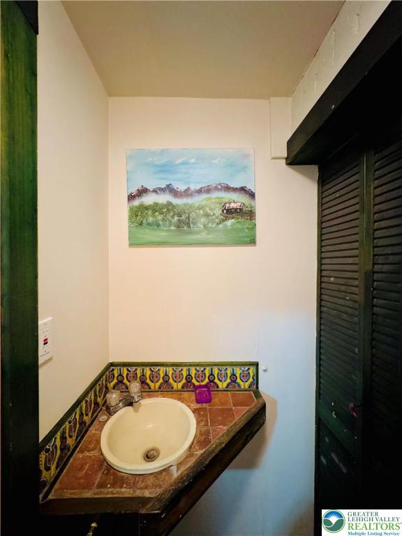 921 West Chew Street