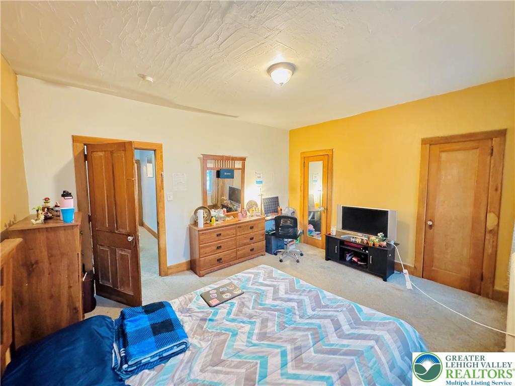 921 West Chew Street