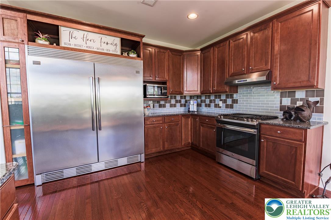 2688 Meadow Lane Drive