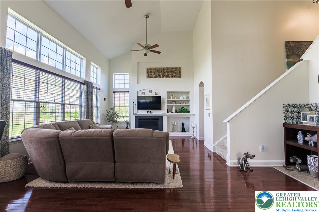 2688 Meadow Lane Drive