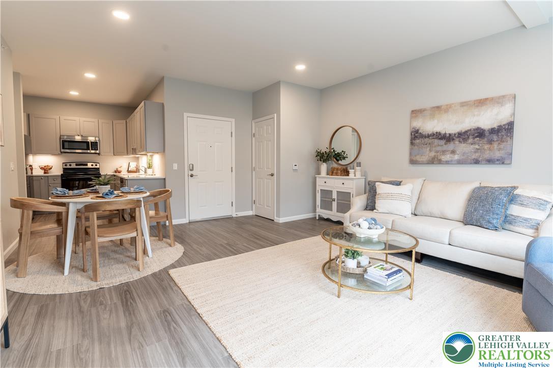 948 North Front Street B-6