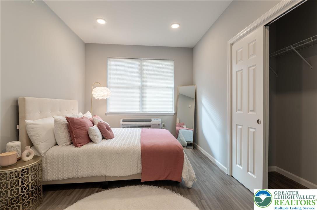 948 North Front Street B-6