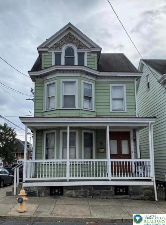 302 West Nesquehoning Street 1