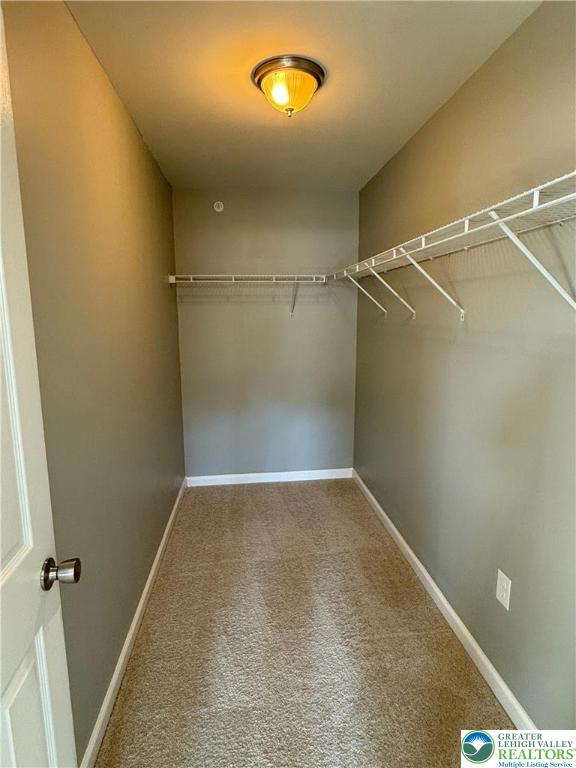 4492 Cottonwood Drive