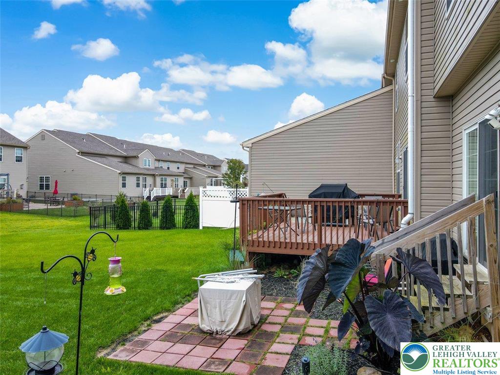 4492 Cottonwood Drive