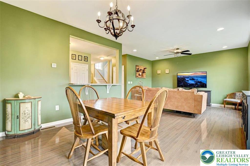 4492 Cottonwood Drive