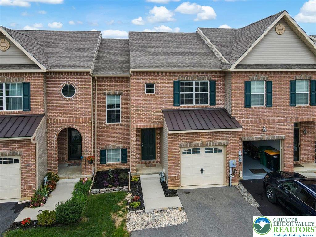 4492 Cottonwood Drive