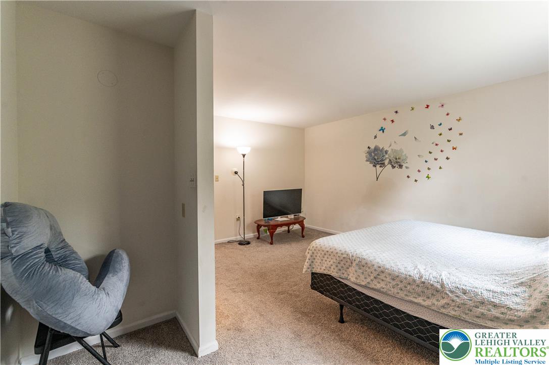 8315 Countryside Lane