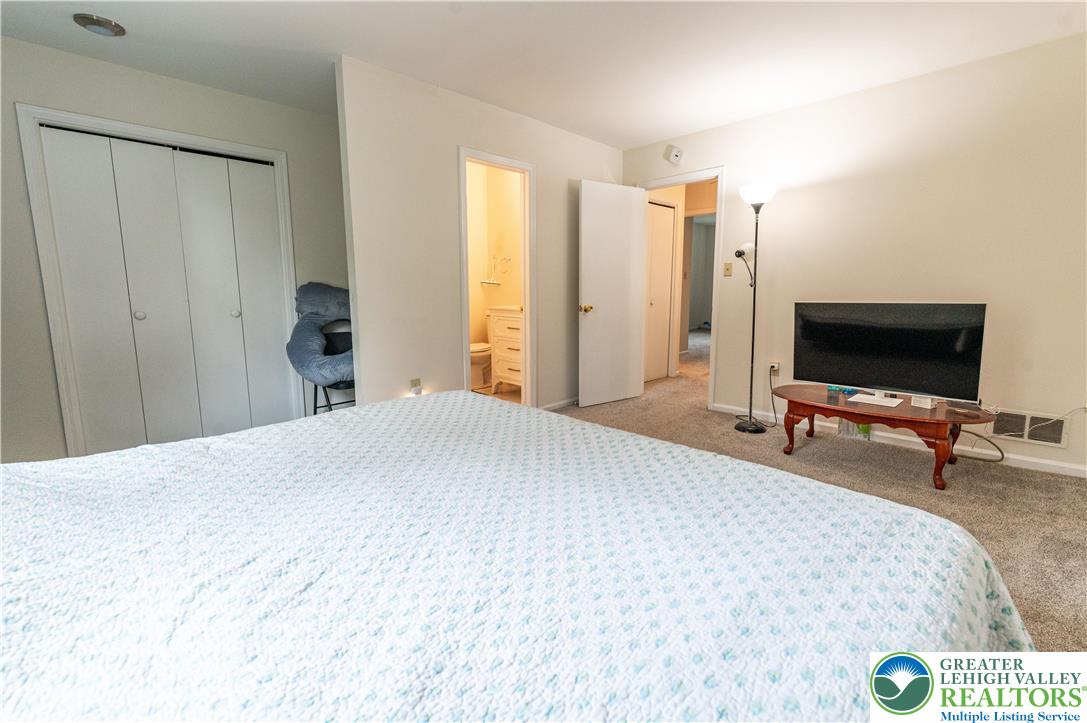 8315 Countryside Lane