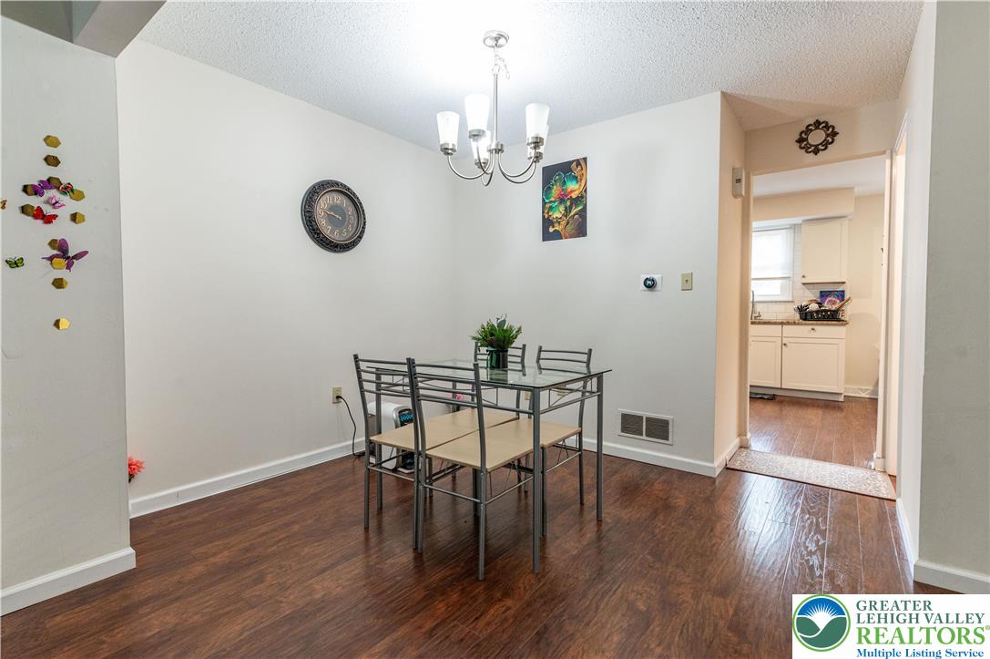 8315 Countryside Lane