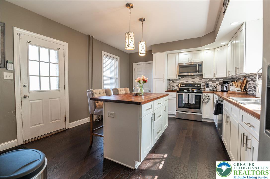 4131 Harrison Street