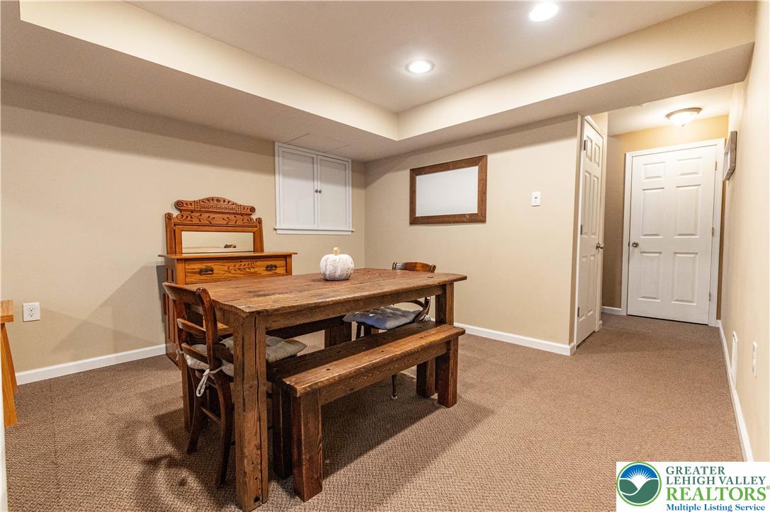4488 Bellflower Way