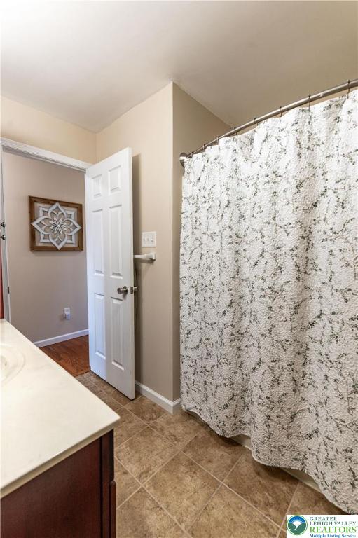 4488 Bellflower Way