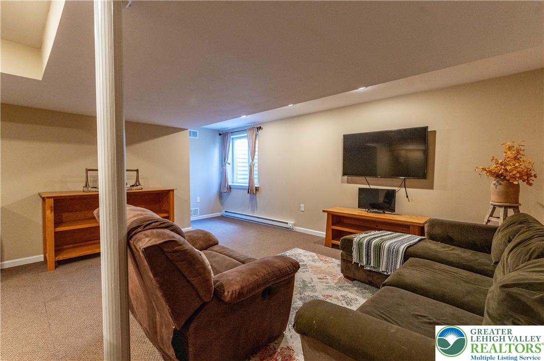 4488 Bellflower Way