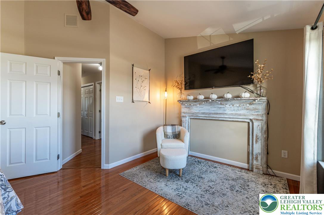 4488 Bellflower Way