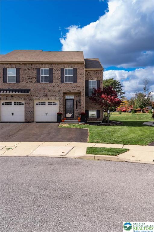 4488 Bellflower Way