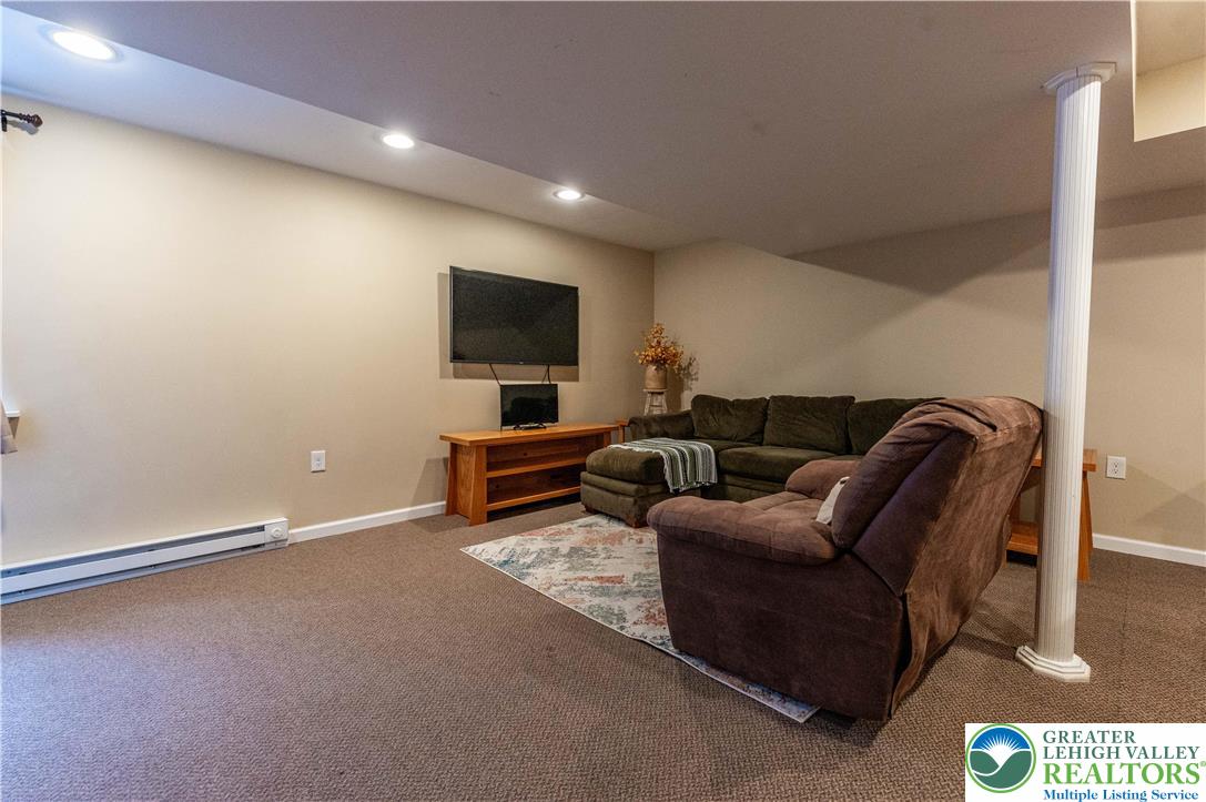 4488 Bellflower Way