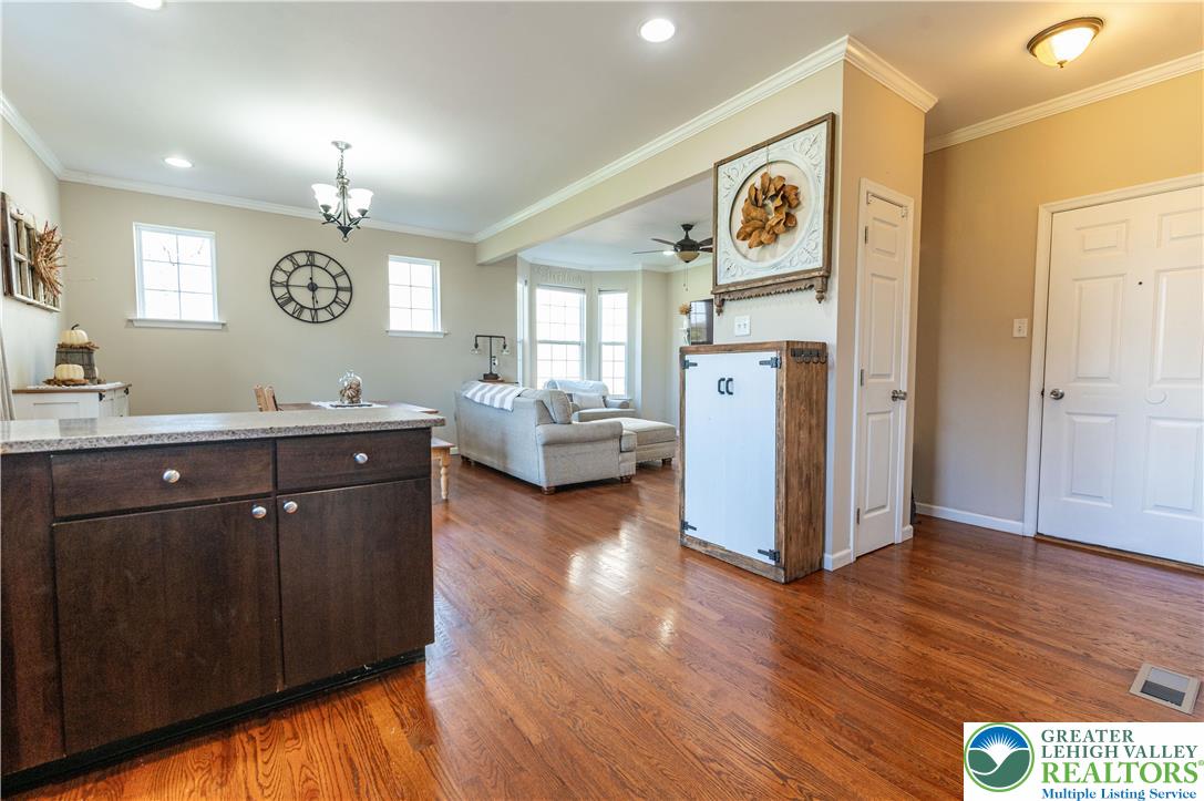 4488 Bellflower Way