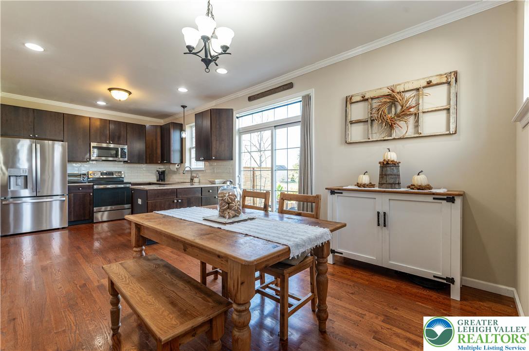 4488 Bellflower Way
