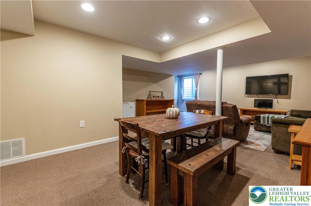 4488 Bellflower Way