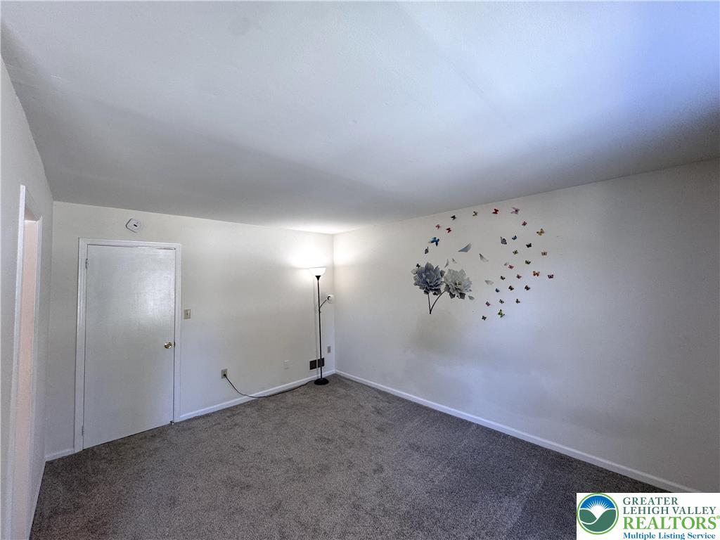 8315 Countryside Lane