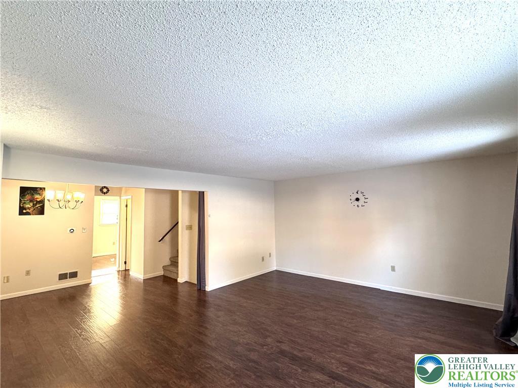 8315 Countryside Lane