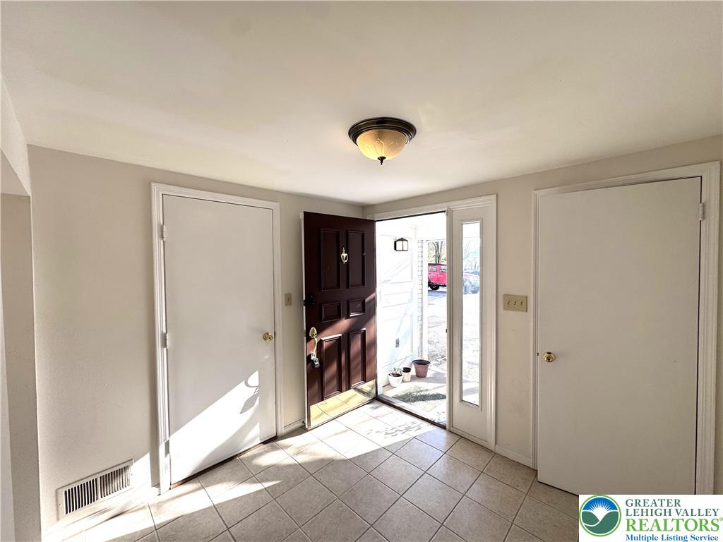 8315 Countryside Lane