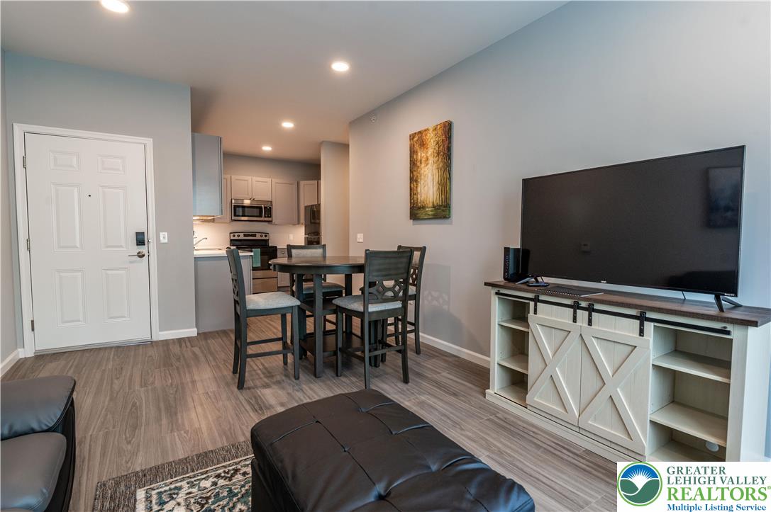 948 North Front Street C-6