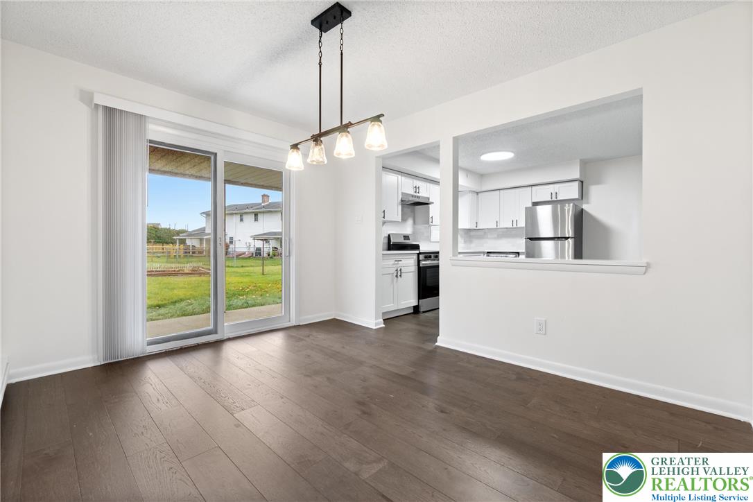 3015 Eisenhower Drive