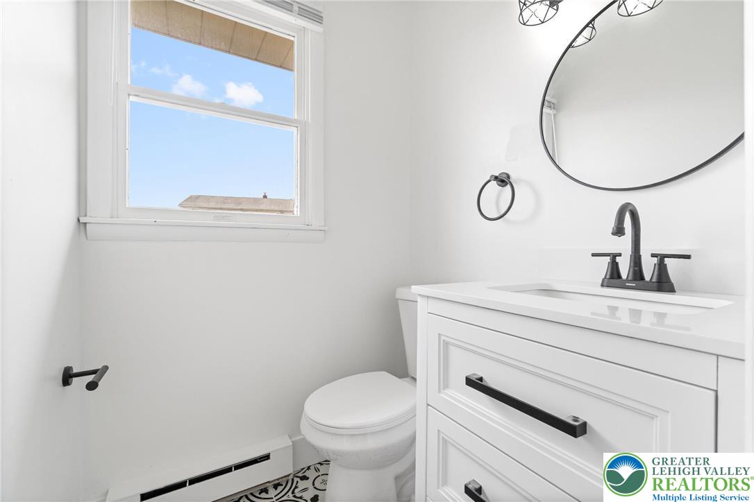 3015 Eisenhower Drive