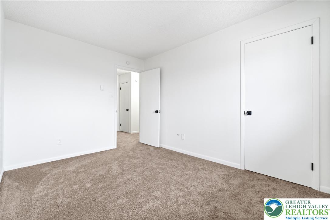 3015 Eisenhower Drive