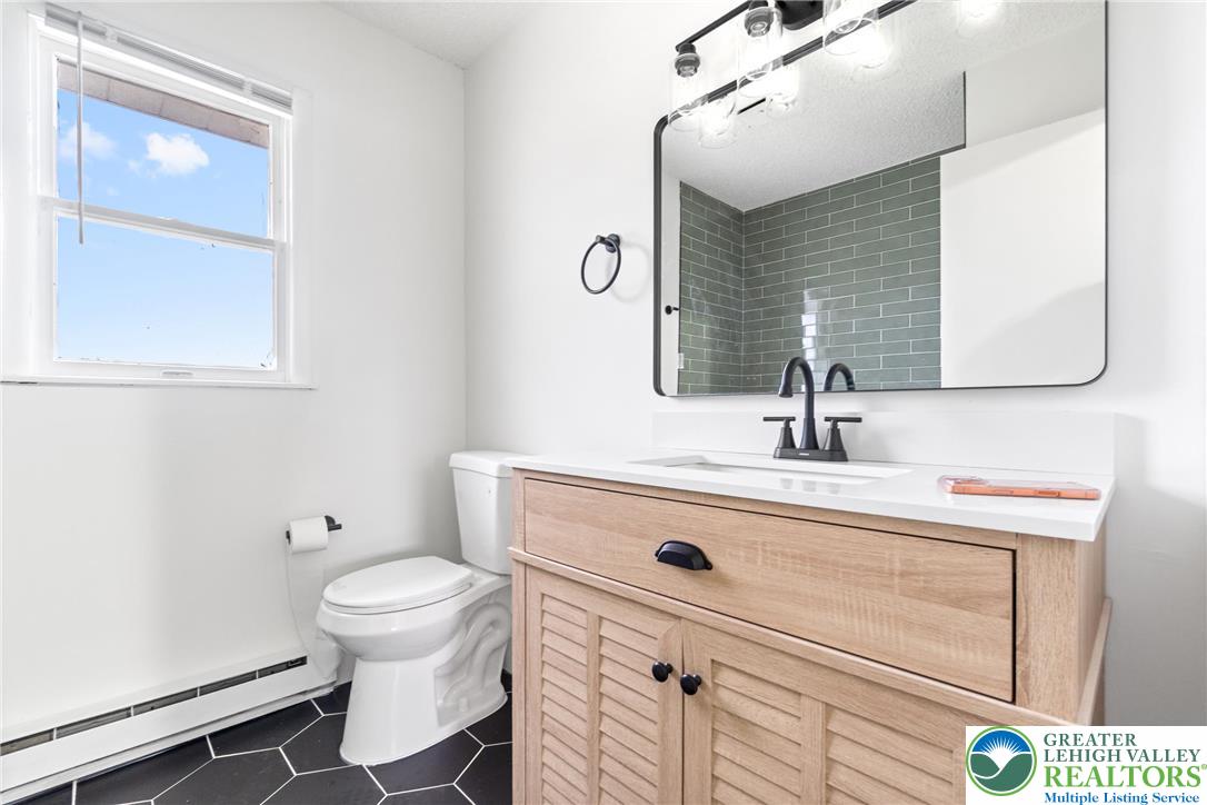 3015 Eisenhower Drive