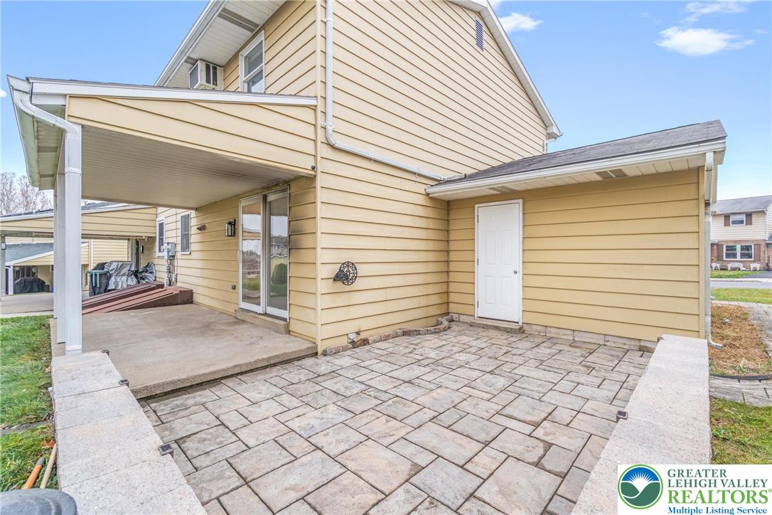 3015 Eisenhower Drive