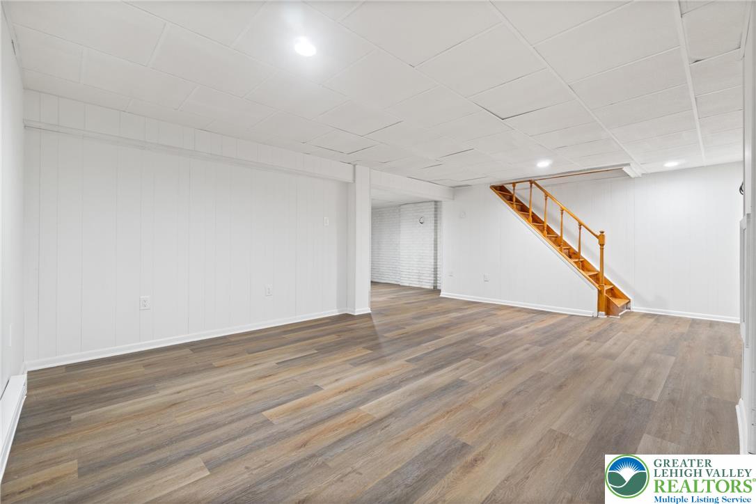 3015 Eisenhower Drive